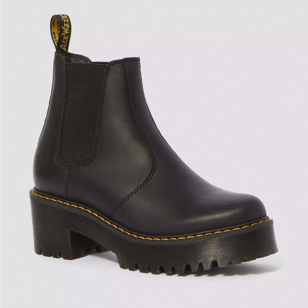 Dr. Marten ROMETTY WYOMING LEATHER PLATFORM CHELSEA BOOTS